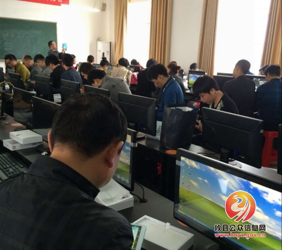 省电大让我县农民大学生“掌上读大学” 成为现实