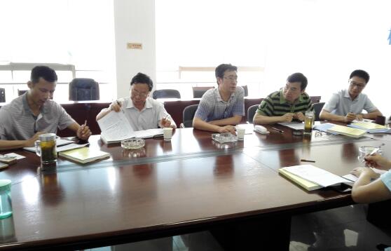 区人大副主任陈小平为区司法局党支部讲党课