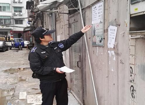 芦淞城管狠抓市容不留管理死角