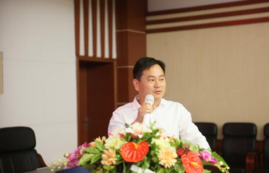 践行“两学一做” 强化业务技能