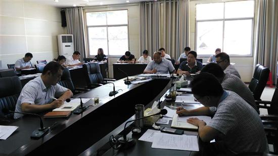 龙潭镇组织开展“讲纪律、守规矩”专题学习研讨会