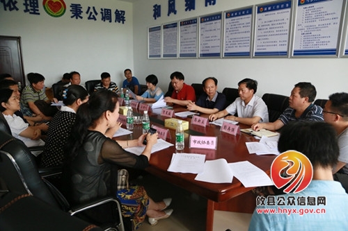 市政协副主席贺夏盛深入丫江桥镇开展“三个一”扶贫行动