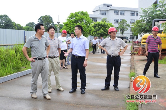 龚红果率队督查“文教卫”线重点项目