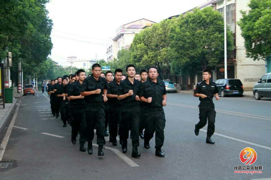 我县拆违控违执法大队队员培训工作正式启动