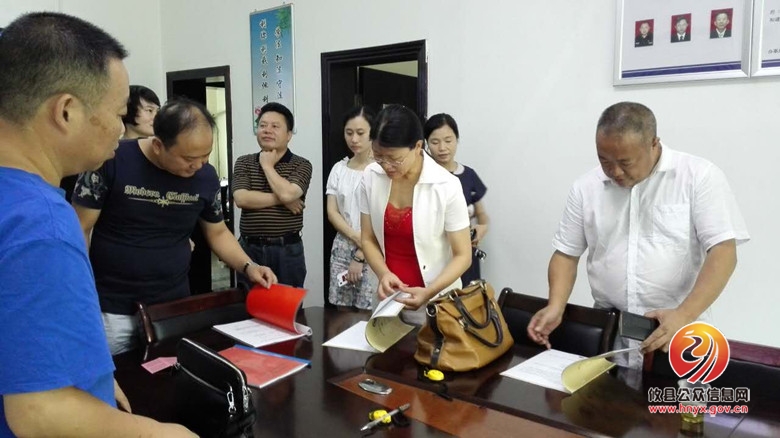 市多部门联合来攸开展“婚调委”督查