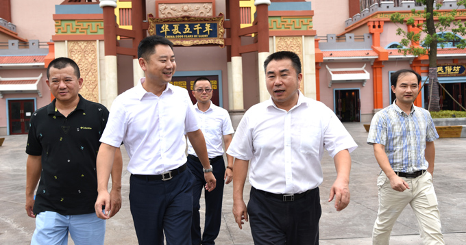 蔡周良督查梦幻王国等项目建设 要求赶进度保质量抓安全