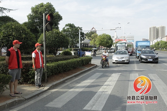 攸县民政局组织志愿者参与文明规劝