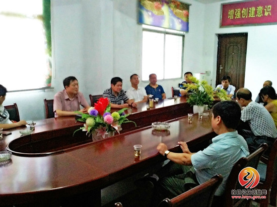 攸县政协在江桥街道开展“三个一”扶贫行动