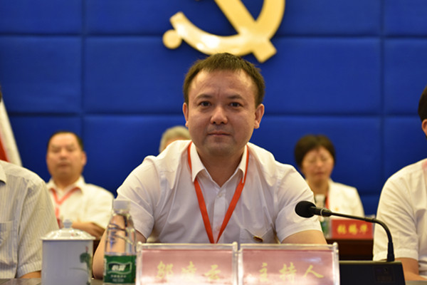 荷塘区第五次党代会胜利闭幕