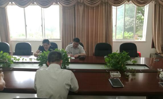 市经信委工作小组调研城际铁路项目电路设施问题