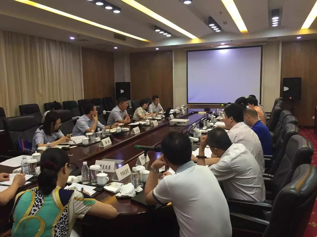 浦发银行长沙分行党委书记、行长李征一行来株座谈