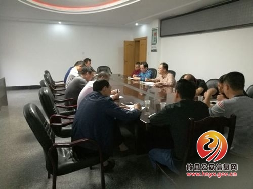 攸县市场和质量监督管理局执法大队召开“讲道德，有品行”主题支部会议