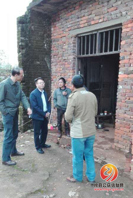 宋长征到菜花坪镇督查指导人大换届暨党建工作