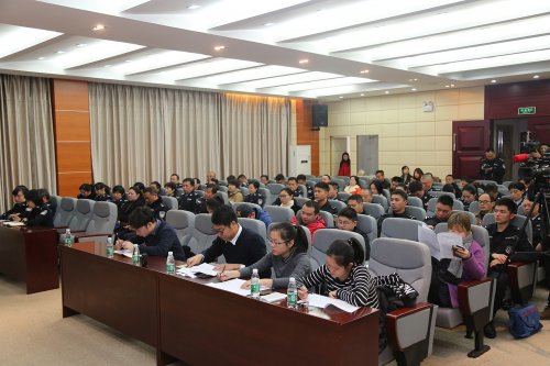 市局举行“六项重点工作”成果新闻发布会