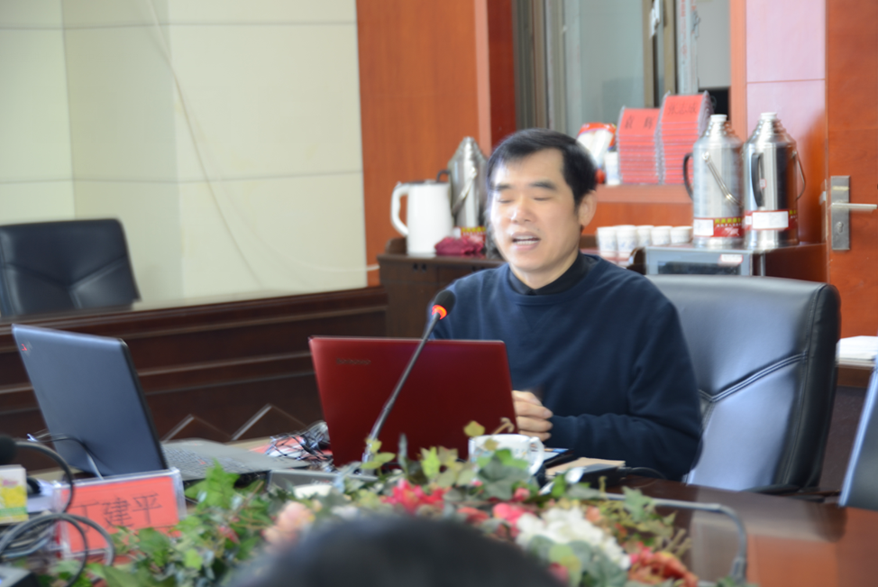 区委宣讲团来局宣讲党的十八届六中全会精神