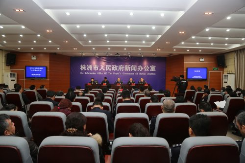 市局举行“六项重点工作”成果新闻发布会