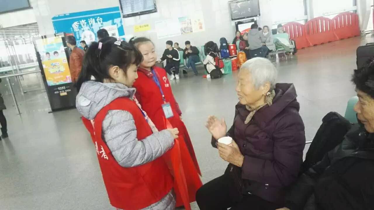 【新区青动】青春志愿行 温暖回家路 | 您的好友区青年之家高铁青服站今日已上线