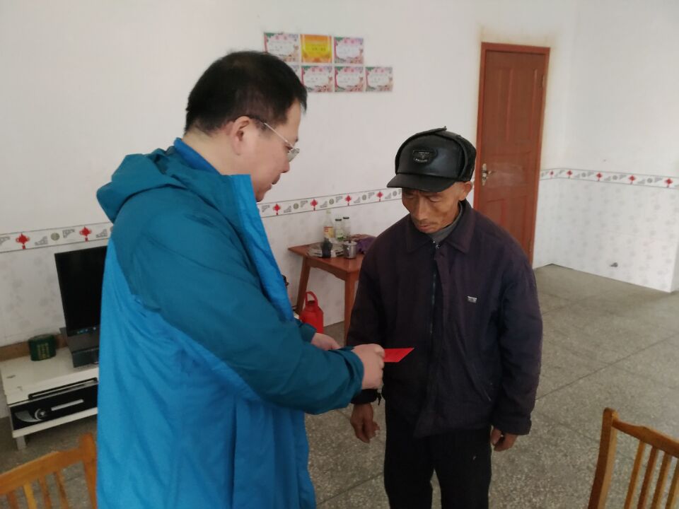 深入茶陵扶贫点，积极献爱心