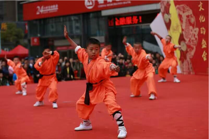 喜讯：天元区三门中心小学武术操拿大奖