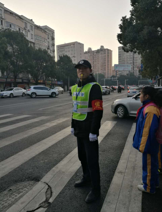 无私大爱 泰山学校家长护学岗又上岗了!