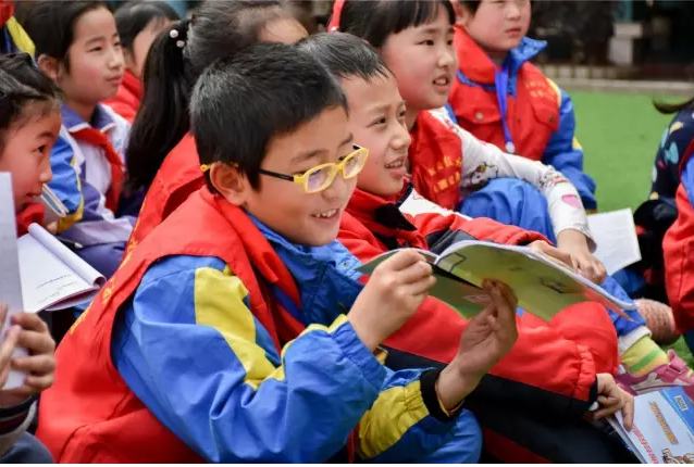 校园新闻|向欧阳凯学习，做自强勤学好少年——欧阳凯走进银海学校