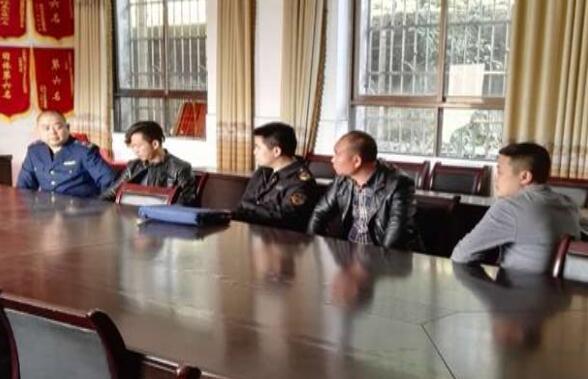 枫溪街道开展校园周边环境整治活动