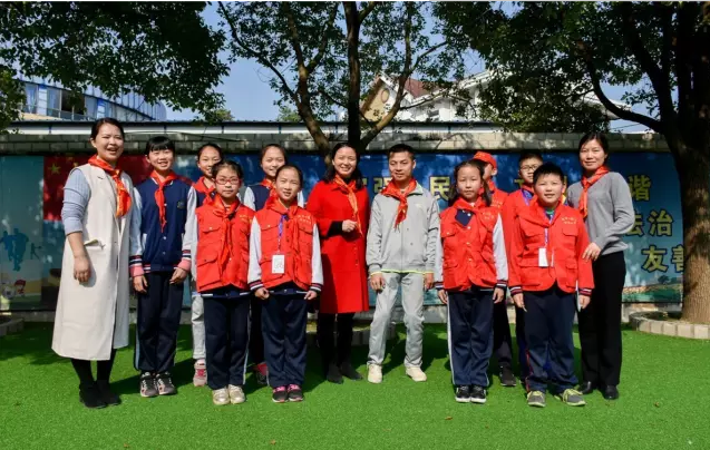校园新闻|向欧阳凯学习，做自强勤学好少年——欧阳凯走进银海学校