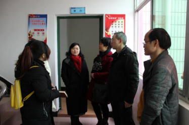 市老龄办领导一行到芦淞调研社区居家养老服务工作