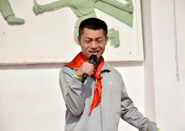校园新闻|向欧阳凯学习，做自强勤学好少年——欧阳凯走进银海学校