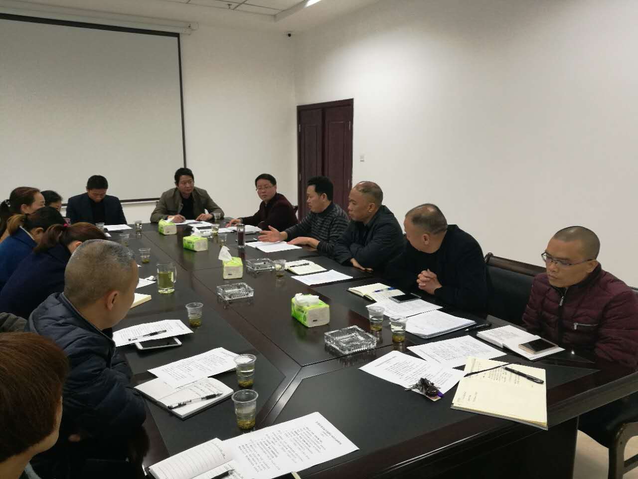 攸县信访局开展“产业突围、转型突破”学习活动
