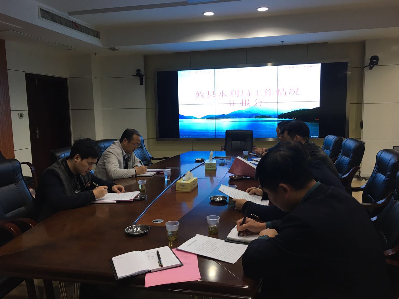 县委副书记唐卫湘一行到攸县水利局调研指导工作