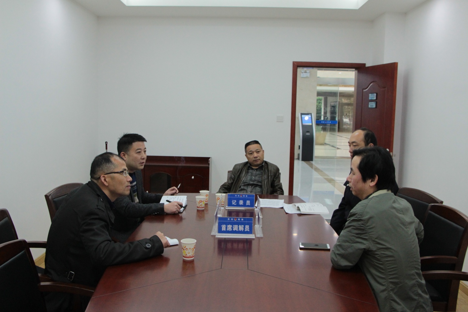司法局迎社区矫正执法督察 排查维稳隐患