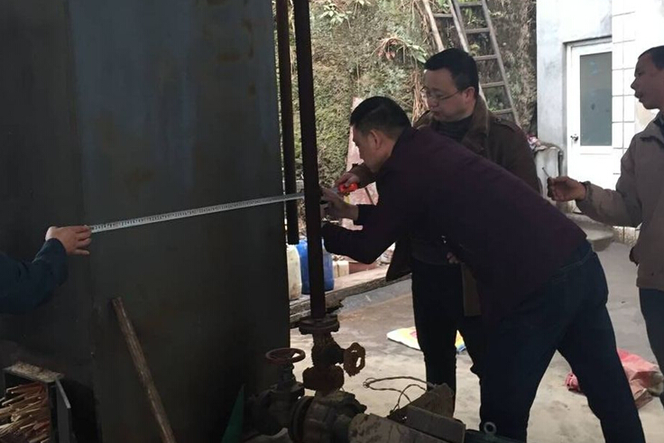 市县两级食药工商质监局联合执法清除锅炉安全隐患