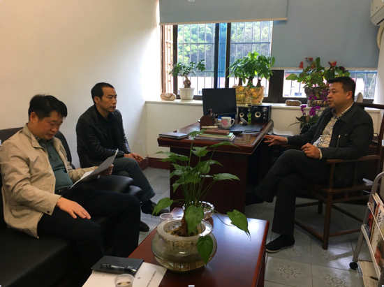区民政局现场指导各村（社区）居民委员会换届选举