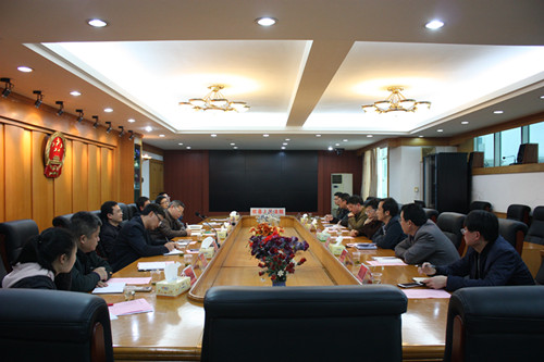 攸县法院召开律师座谈会
