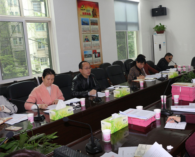 董家塅街道召开村 (居)委换届选举工作动员暨培训大会
