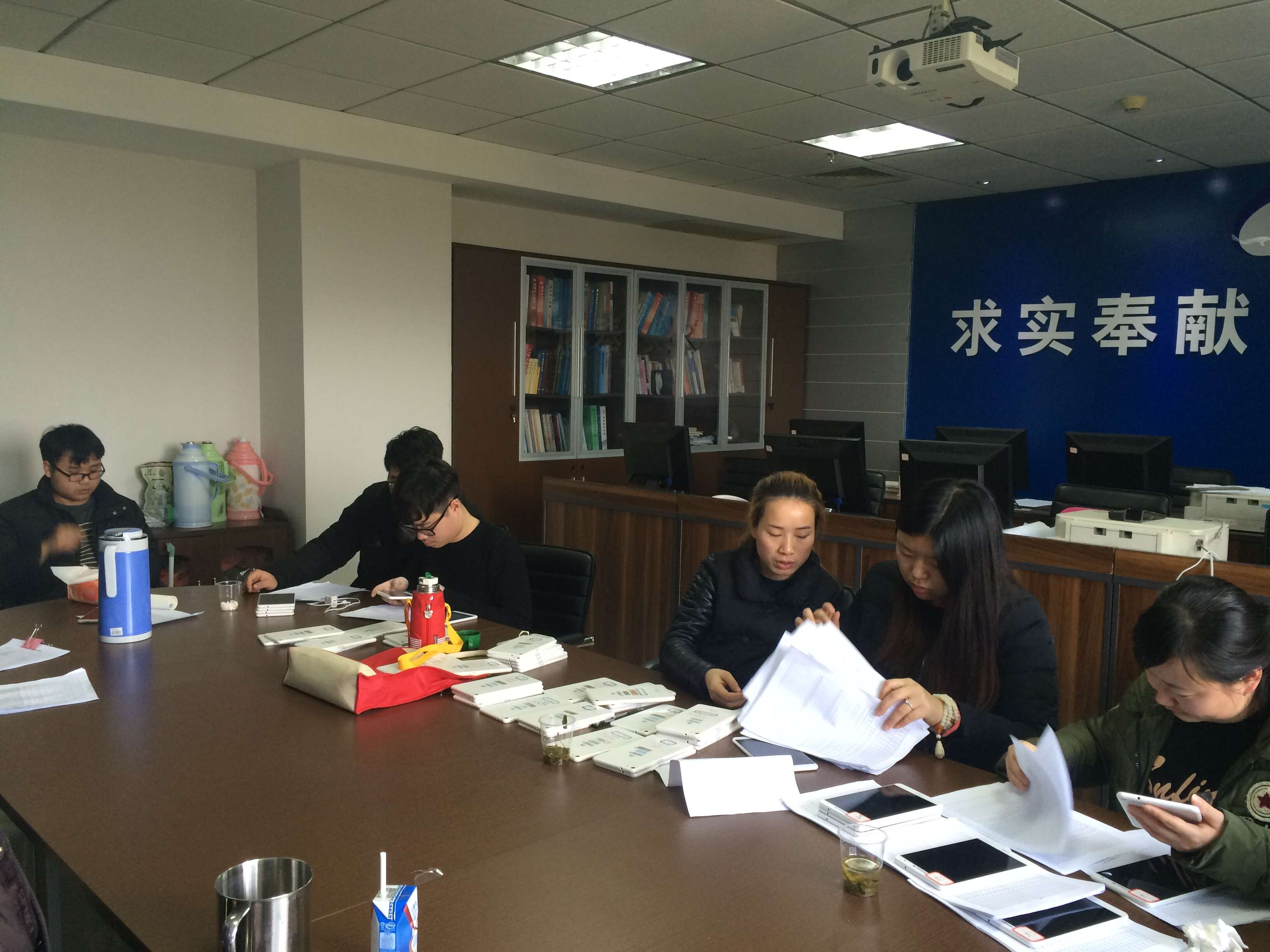 副区长杜益督导农业普查数据审核纠错工作