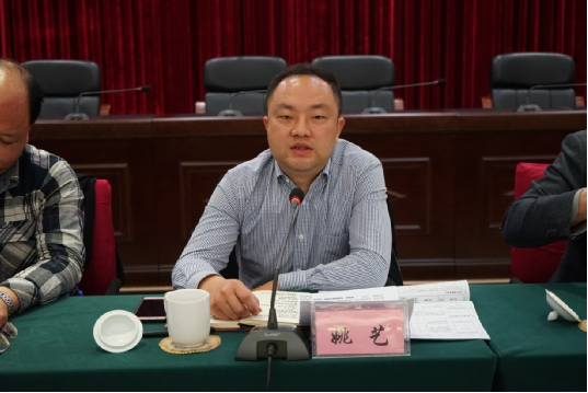区城建局召开2017年“项目攻坚年”和“企业帮扶年”动员部署大会