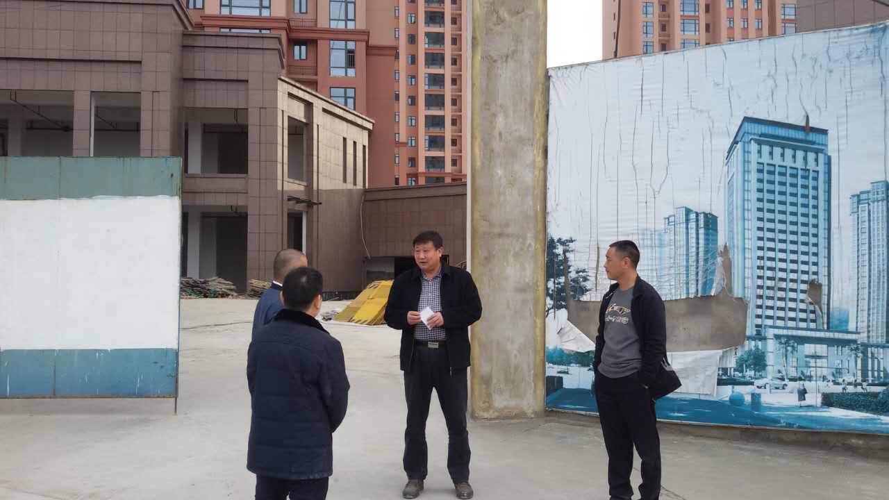 段和明副局长现场接访金山国城新城准业主