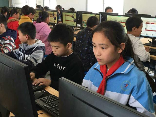 清明缅怀 绿色祭扫