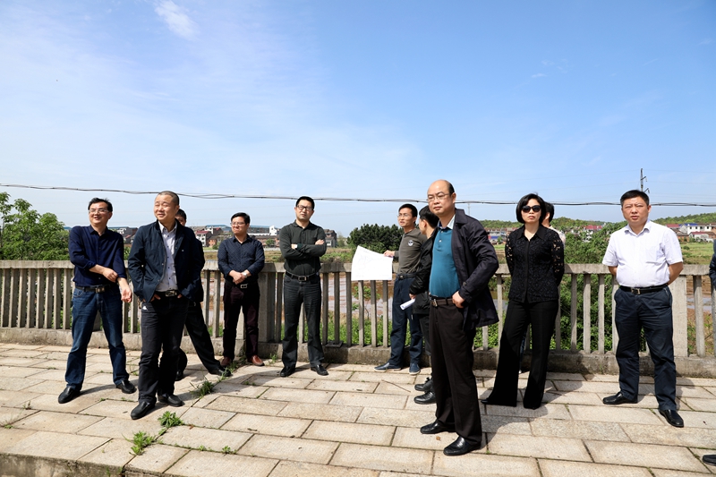 局党组书记、局长何安国，局党组成员、总规划师巫智敏一行在攸县、醴陵开展新型城镇化工作调研