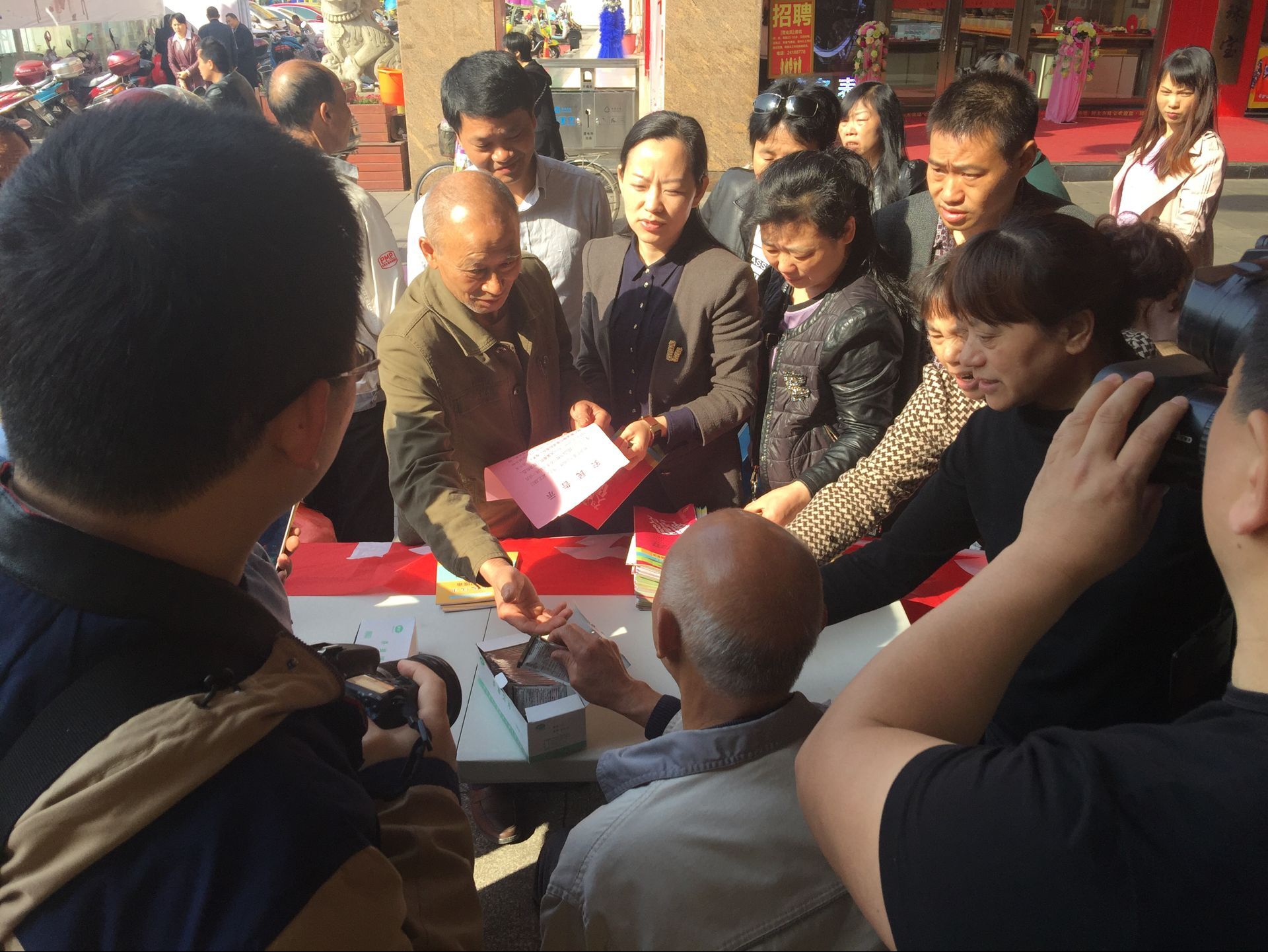 攸县积极开展爱国卫生运动宣传活动
