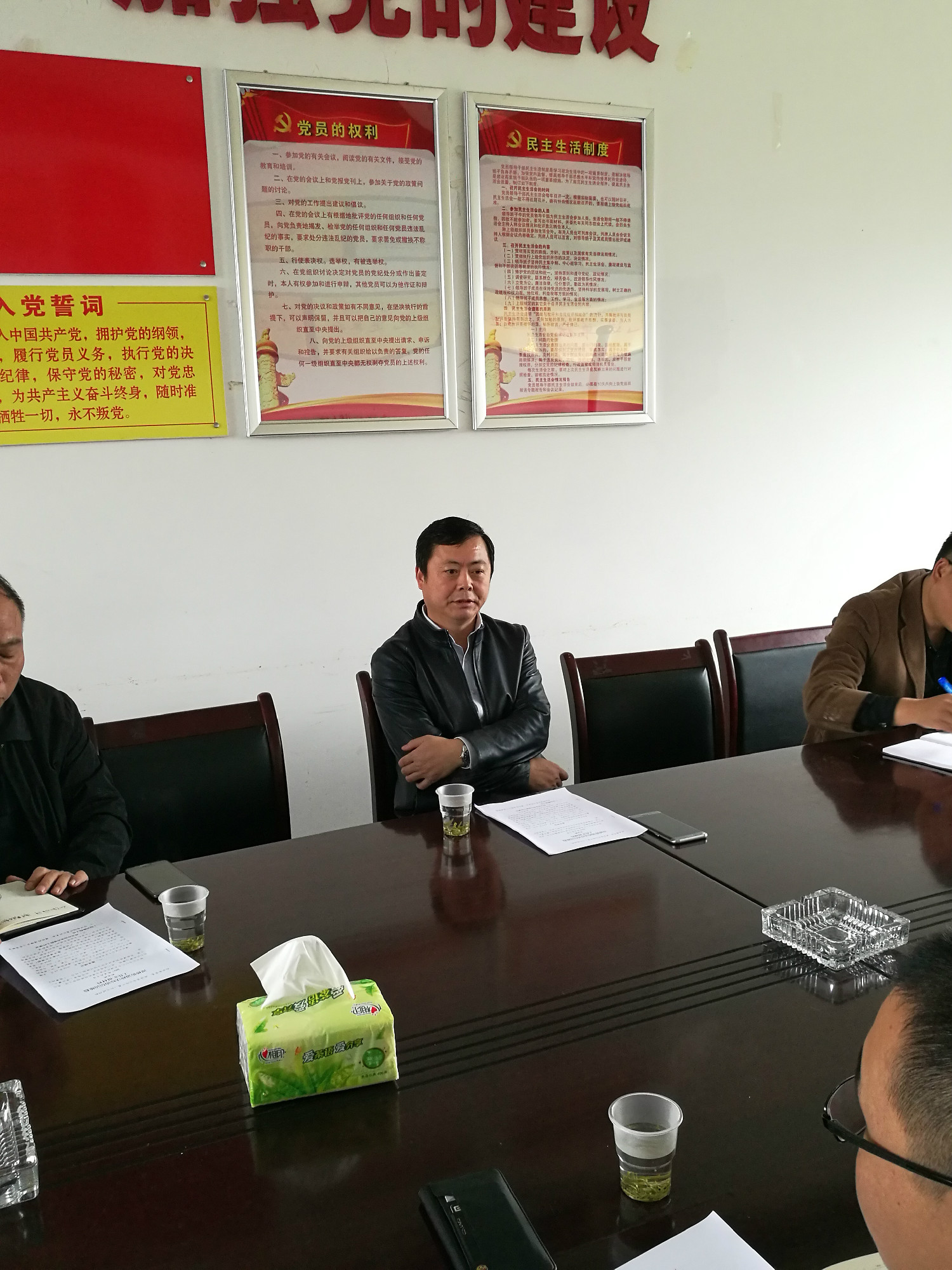县委常委、政法委书记陈可勇到谭桥街道调研政法综治信访维稳工作