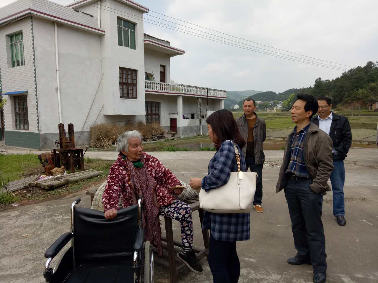 县委党校到网岭镇开展结队帮扶工作