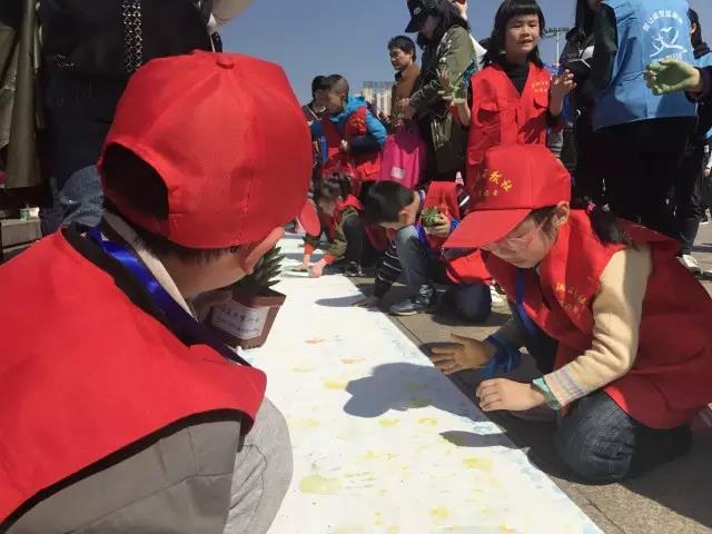 【新区青动】关爱自闭症儿童公益活动，今天我们都是小太阳，拥抱星星的孩子