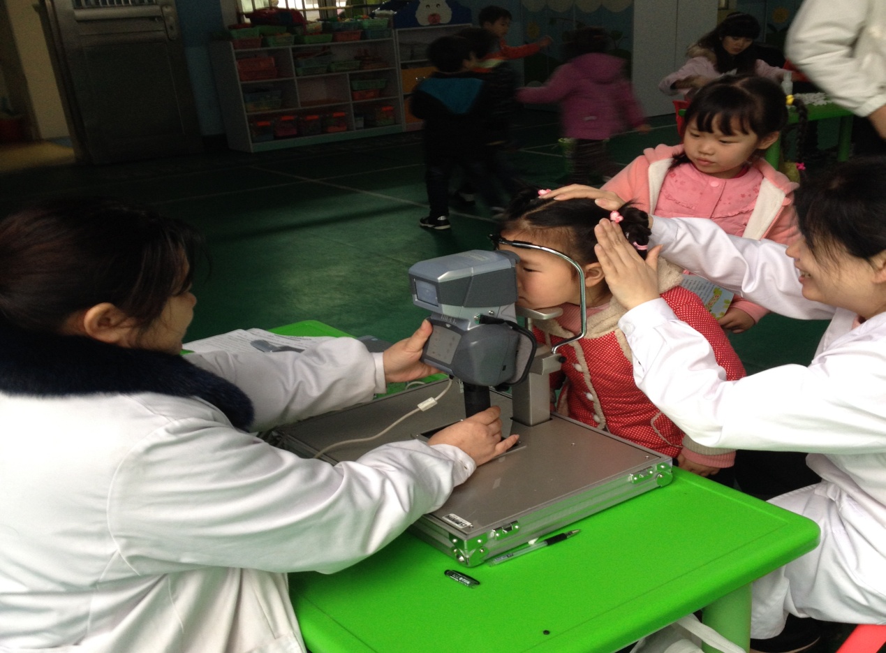 芦淞区开展幼儿免费健康体检活动