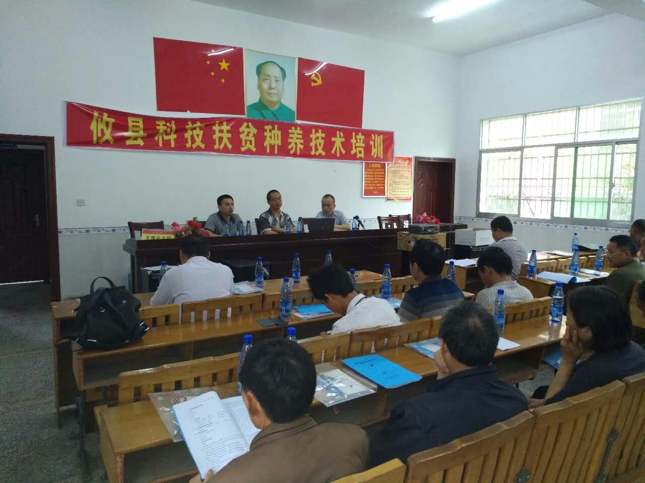 科技送下乡，知识暖人心