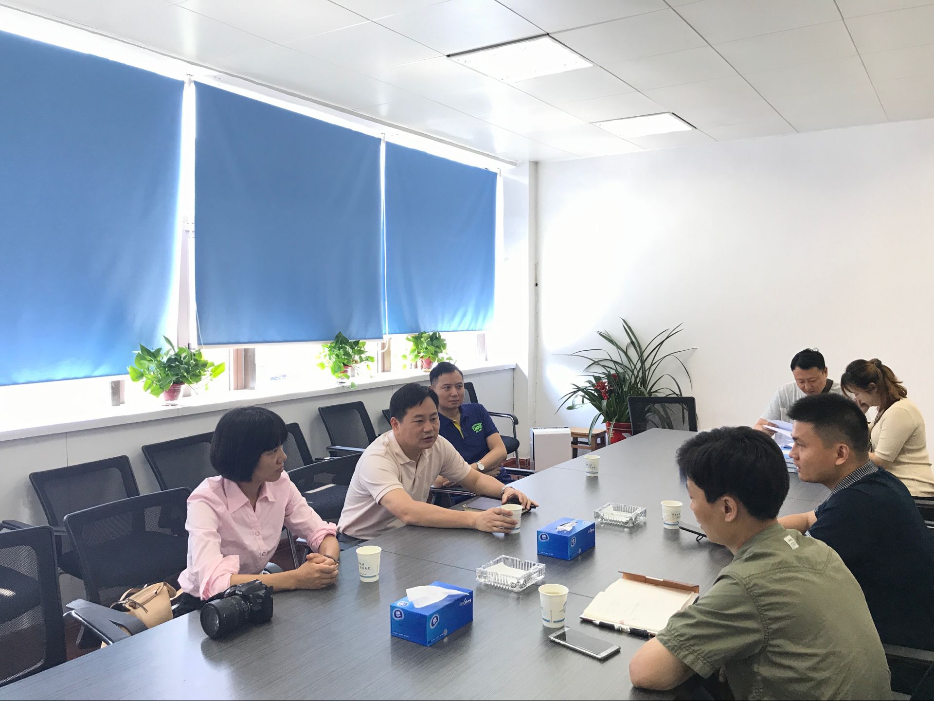区委常委、宣传部长喻华军到龙泉街道督查文化站创建工作