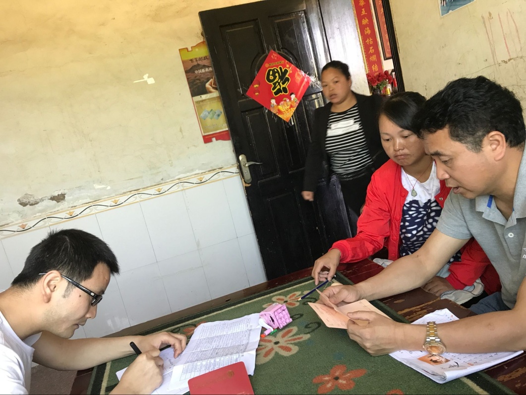 县民政局:进村入户大走访，精准扶贫送温暖