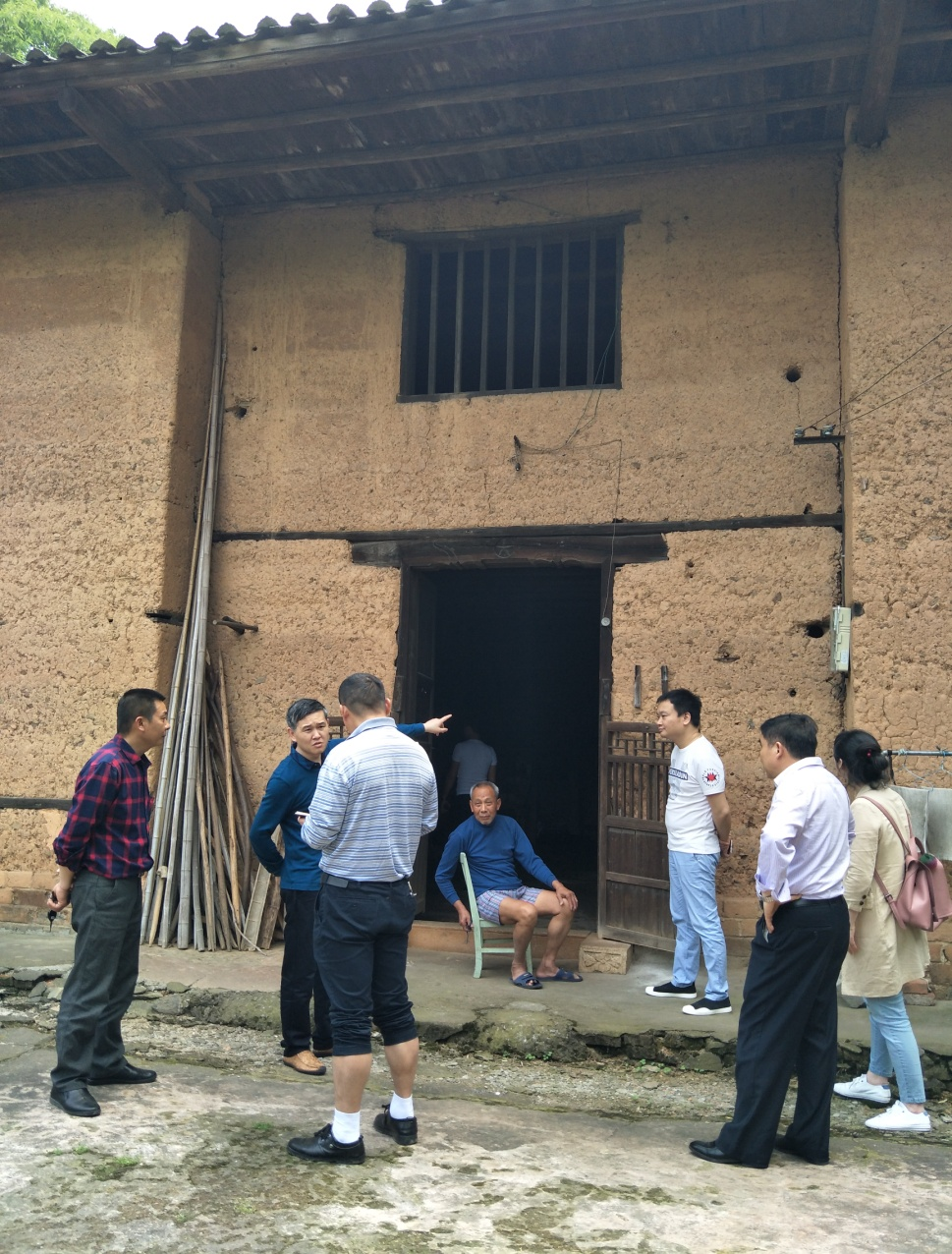 攸县市场服务中心走访慰问结对帮扶贫困户